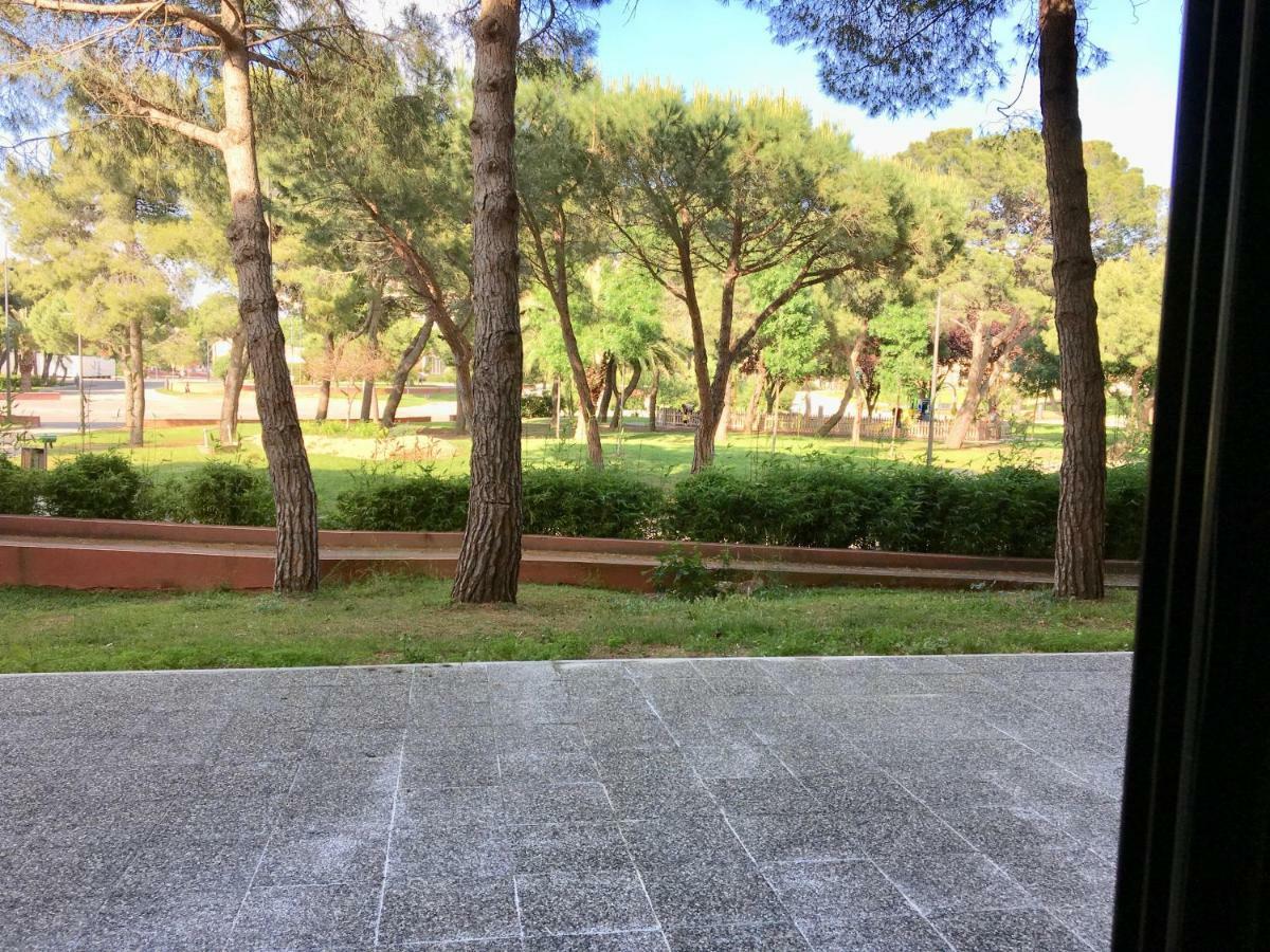 Appartement F2 Le parc CLIM, WIFI, PMR à Balaruc-les-Bains Extérieur photo